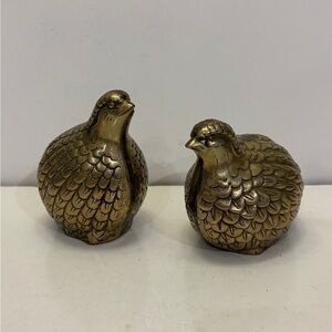 Pair of vintage brass quail birds figurines/paperweight